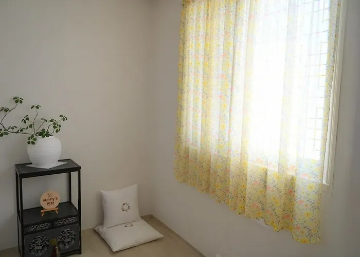 Sunny Apartment *
